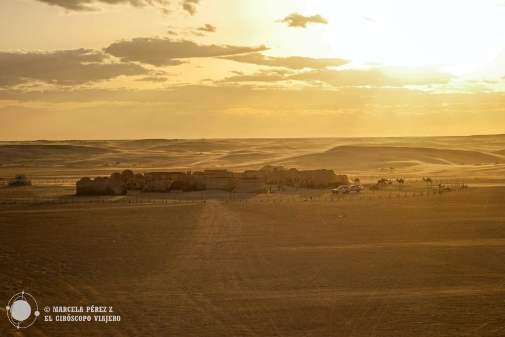 Atardecer en el impresionante escenario de Star Wars en medio del desierto ©Marcela Pérez Z. 